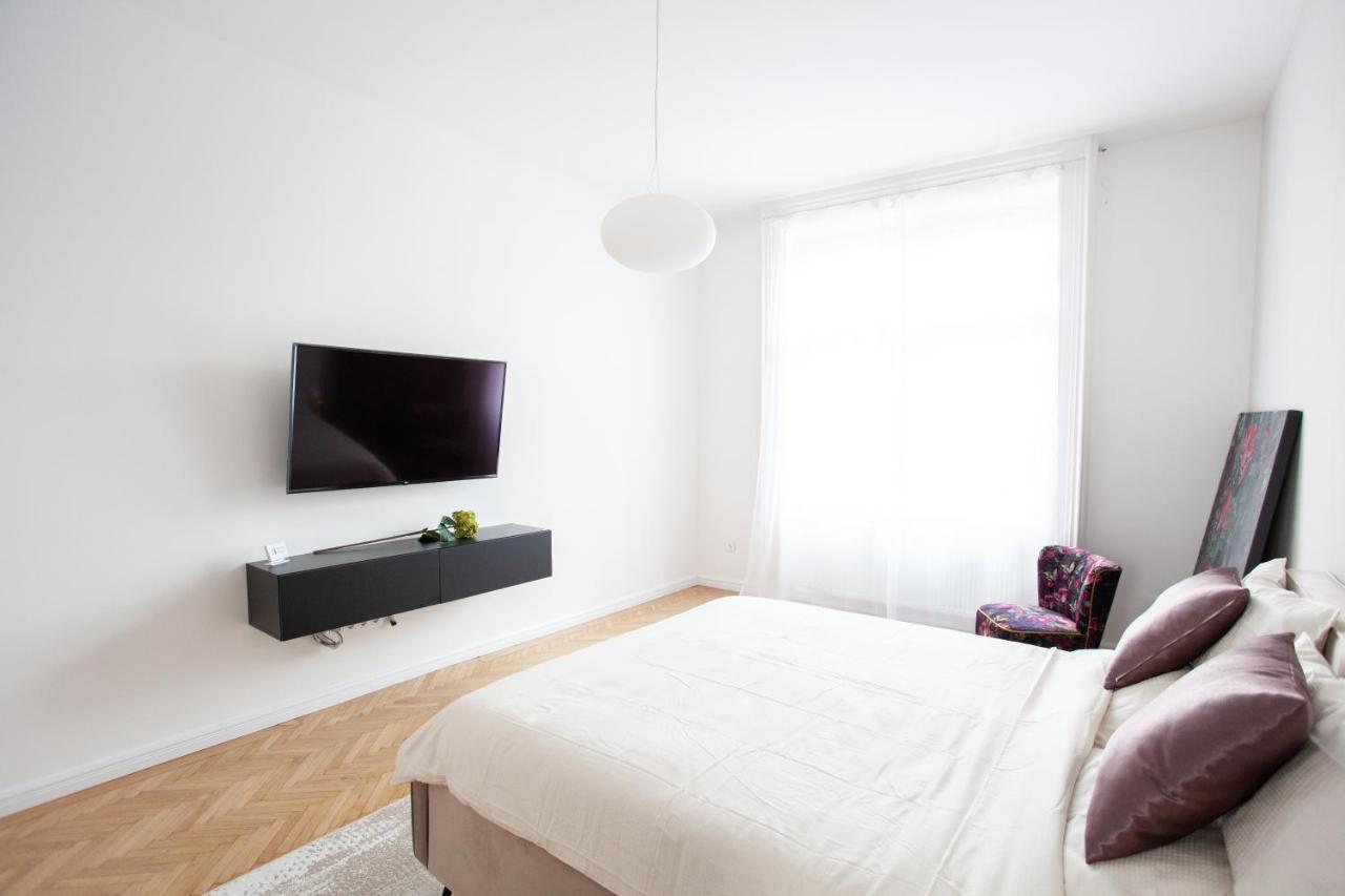 Апартаменты Real Deluxe Next To Danube Будапешт Экстерьер фото